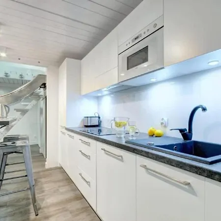Apartament Dom & House Szafarnia Modern In Old Town