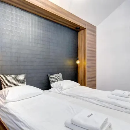 Apartment Dom & House Szafarnia Modern In Old Town Gdansk