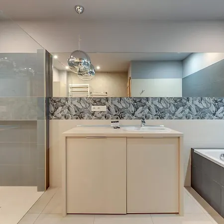 Apartment Dom & House Szafarnia Modern In Old Town Gdansk